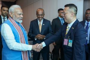 PM Modi Singapore Visit : दो दिवसीय आधिकारिक यात्रा पर सिंगापुर पहुंचे पीएम मोदी  